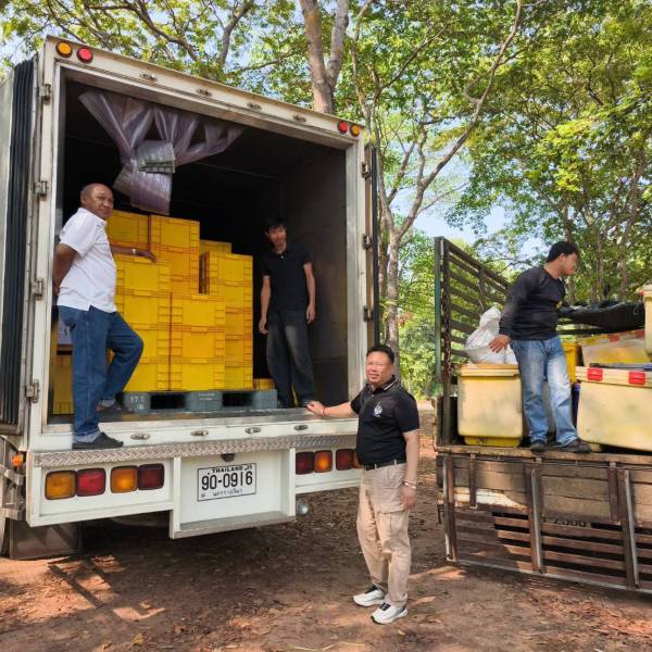 ปศุสัตว์จังหวัดสุรินทร์ รับมอบวัคซีนป้องกันโรคปากและเท้าเปื่อย (FMD) จำนวนทั้งสิ้น 785,620 โดส เพื่อนำไปใช้ในการควบคุมและป้องกันการระบาดของโรคในพื้นที่จังหวัดสุรินทร์