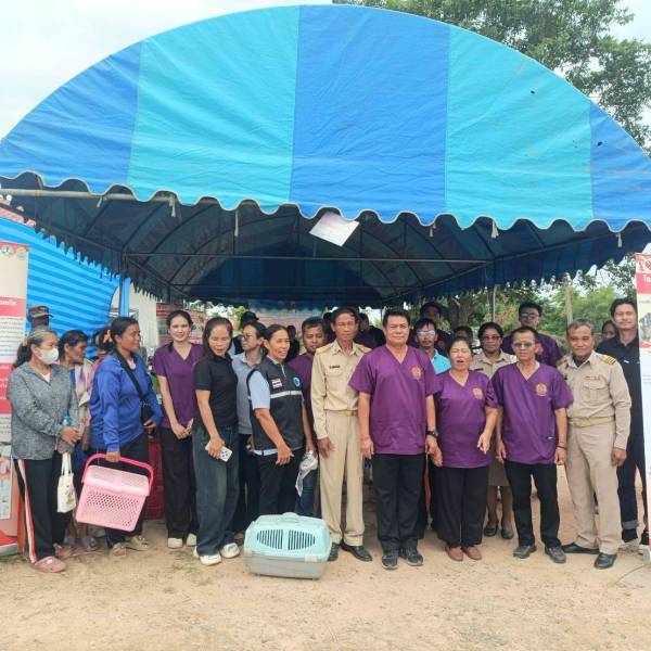 ปศุสัตว์โคราช ร่วมงานโครงการสร้างเสริมความจงรักภักดีต่อสถาบัน บำบัดทุกข์ บำรุงสุข สร้างรอยยิ้มให้ประชาชน จังหวัดนครราชสีมา (โครงการจังหวัดเคลื่อนที่)